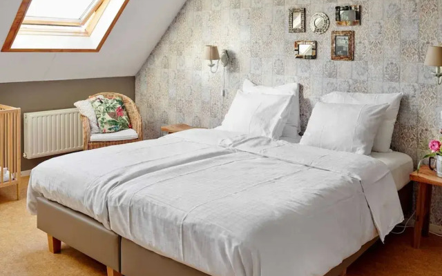 Elegant Holiday Home in Baarlo With Garden