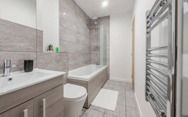 Modern Leicester 1-bed Fast Wi-fi