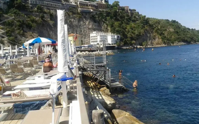 Sorrento City Center Atmosphere