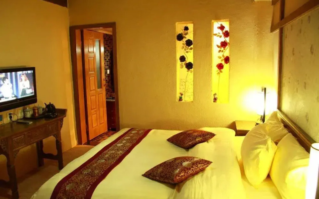 Revel in Lijiang Inn