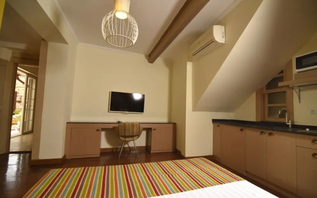 Studio Flat in Old Town Emp 106
