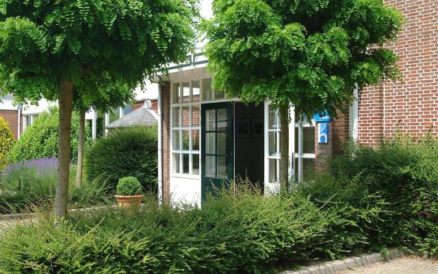 Отель Fletcher Landgoedhotel Renesse Нидерланды, Ренессе - отзывы, цены и фото номеров - забронировать отель Fletcher Landgoedhotel Renesse онлайн вид на фасад