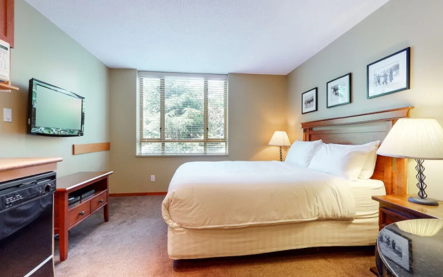 Whistler Cascade Lodge