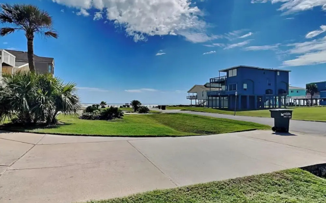 Pirates' View of the Sea by Ryson Vacation Rentals
