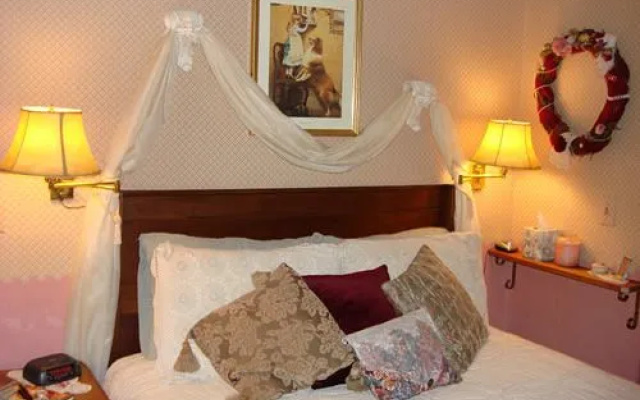 Rocking Horse Inn