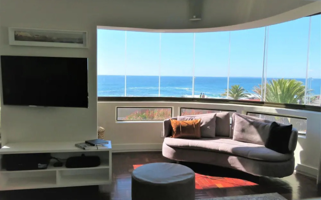 Sea Point Kingsgate Apartment
