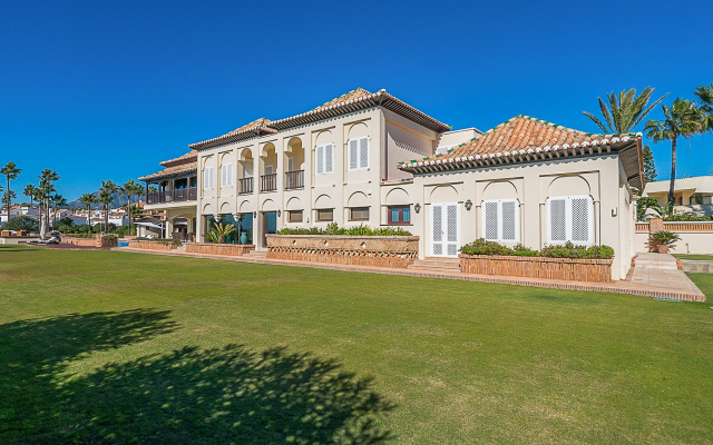 Villa South Beach