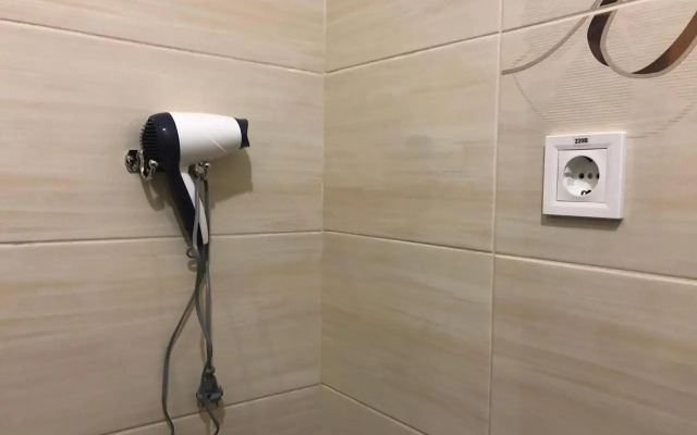 Hotel 18