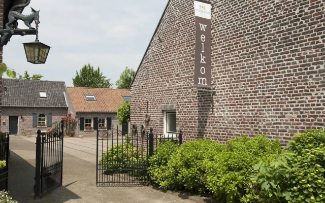 Holiday Home in Baarlo With Wood-fired Hot Tub