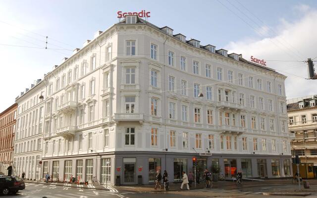 Отель Scandic Front вид на фасад