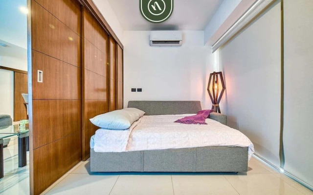 Equipped 1BR Condo With Private Balcony - Pool