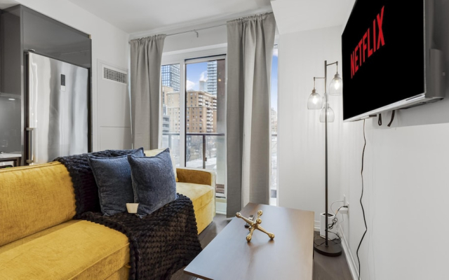 Dundas District Suites