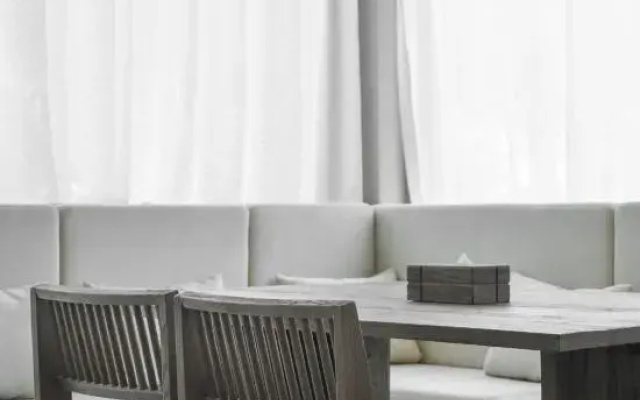 Spring Breeze · Baiyang Waiting for the Wind Luxury Country House