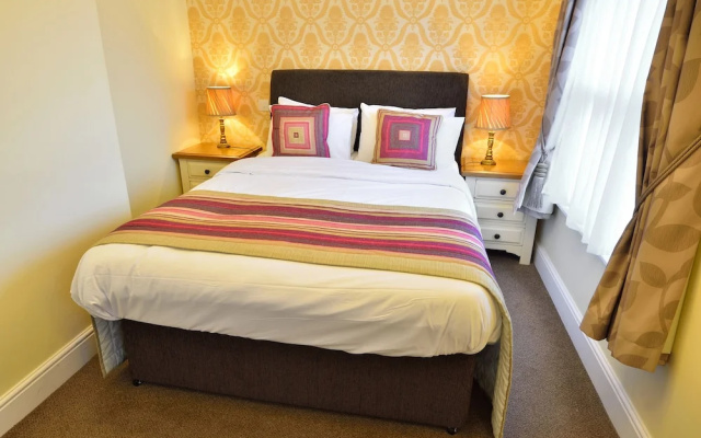 The George Hotel