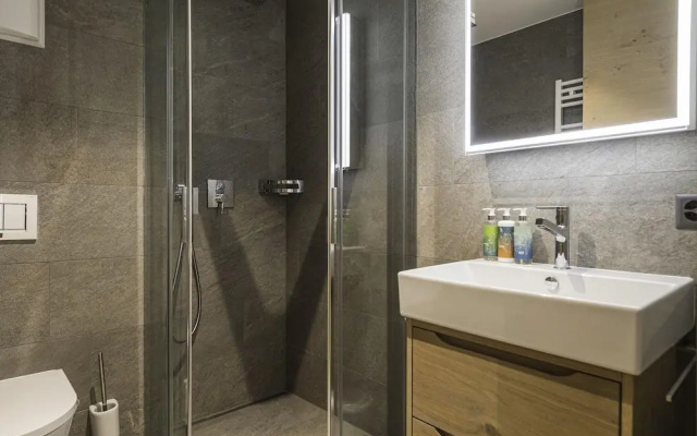 Apartment in Chalet Pizzo Fiamma