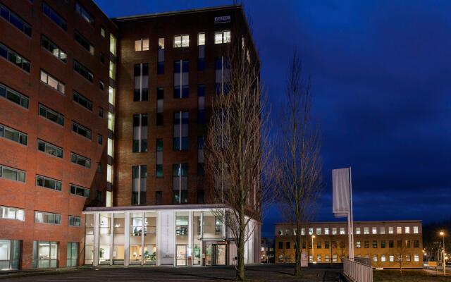 Отель Amsterdam ID Aparthotel вид на фасад