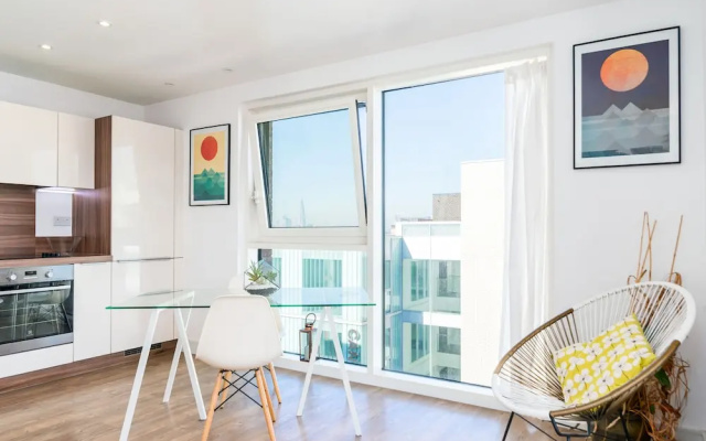 Lovely Studio Flat w/ Terrace in Southeast London