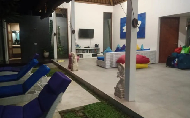 Alamanda Villa