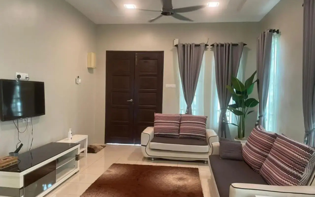 Vistana Indah Homestay