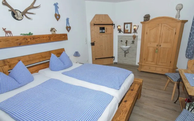 Alluring Holiday Home in Ubersee With Whirlpool