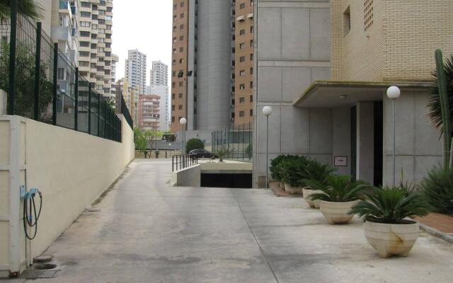 Отель Apartamentos Torre Ipanema Испания, Бенидорм - отзывы, цены и фото номеров - забронировать отель Apartamentos Torre Ipanema онлайн вид на фасад