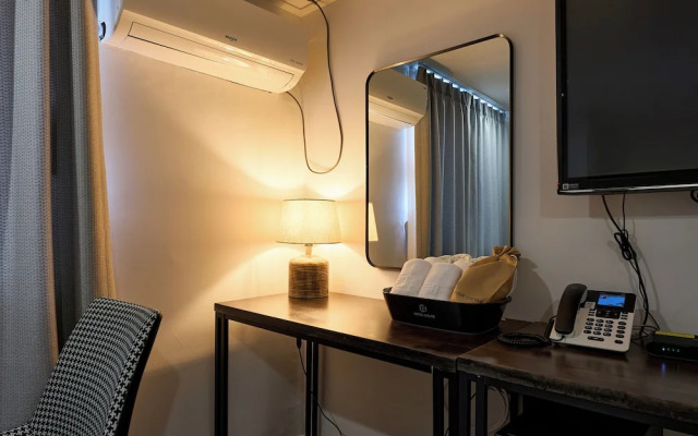 Hotel Chloe