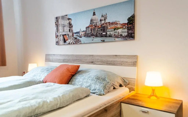Comfy 2BR- Apartment near Wiener Stadthalle