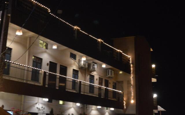 Soank Paradise Hotel in Rishikesh, India from 16$, photos, reviews - zenhotels.com hotel front