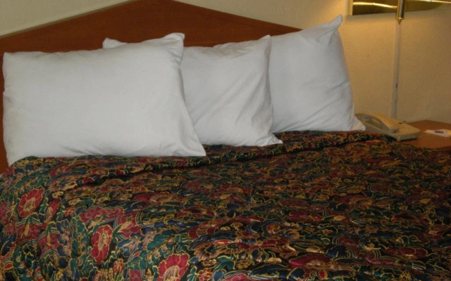 Days Inn Phoenix West