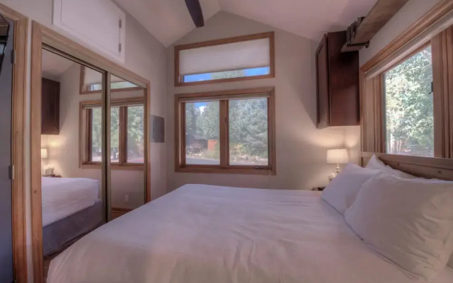 Perfect Getaway Cabin w/ Nearby Hike/bike Trails