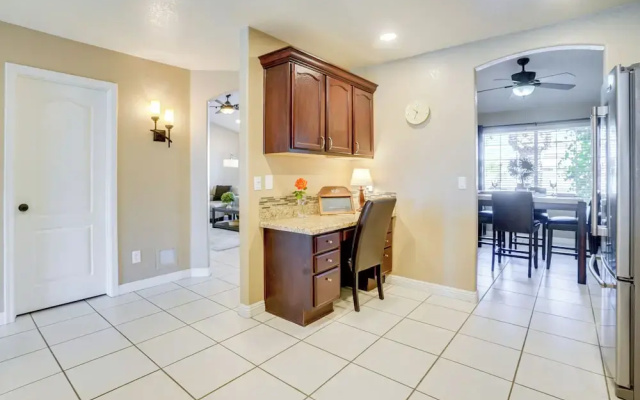 Lakefront Home w/ Outdoor Oasis in Glendale!