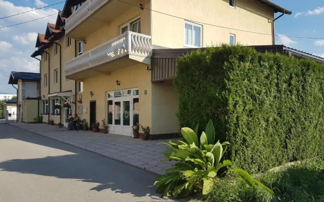 Ahar Hotel