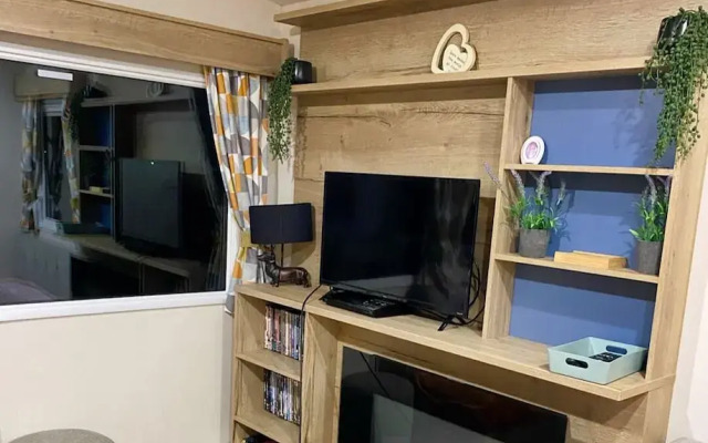 Lovely 2-bed Chalet in Prestatyn