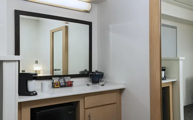 Hyatt Place Austin/Arboretum