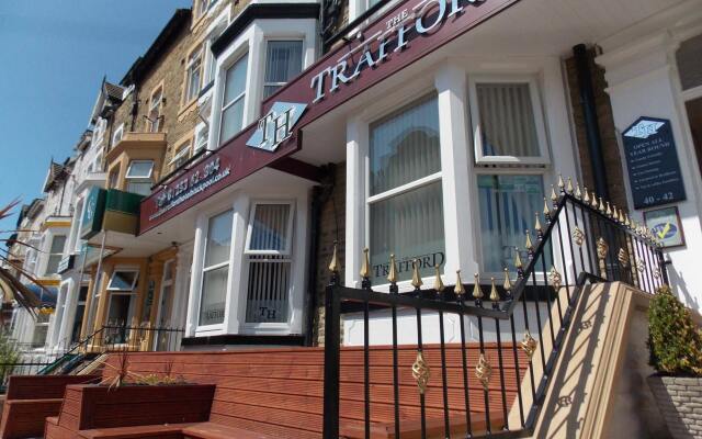 The Trafford Hotel вид на фасад