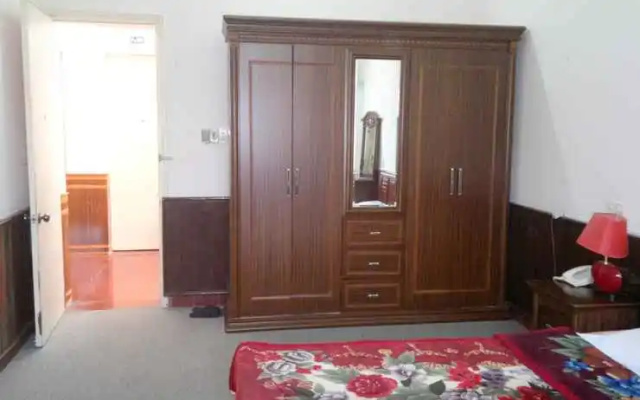 Huerailwayhotel