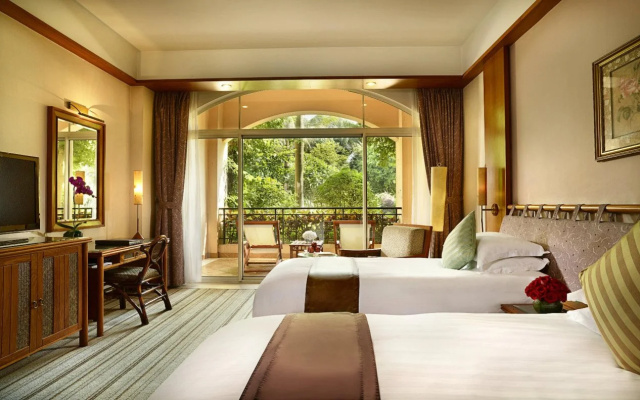 Hillview Golf Hotel