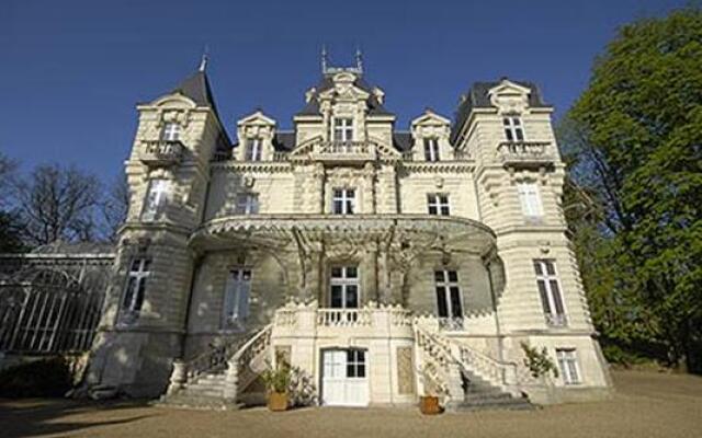 Отель Château Bouvet Ladubay Сомюр вид на фасад