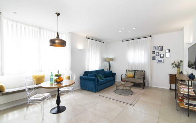 TLV Center by TLV2rent