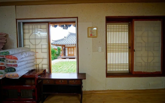 Hanok Hotel Dong Nak Won