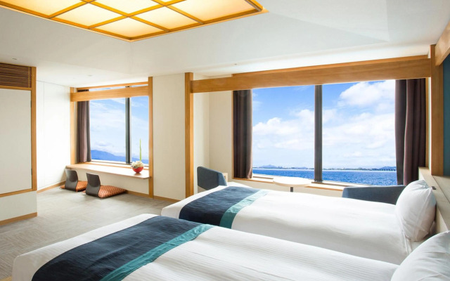 Lake Biwa Otsu Prince Hotel