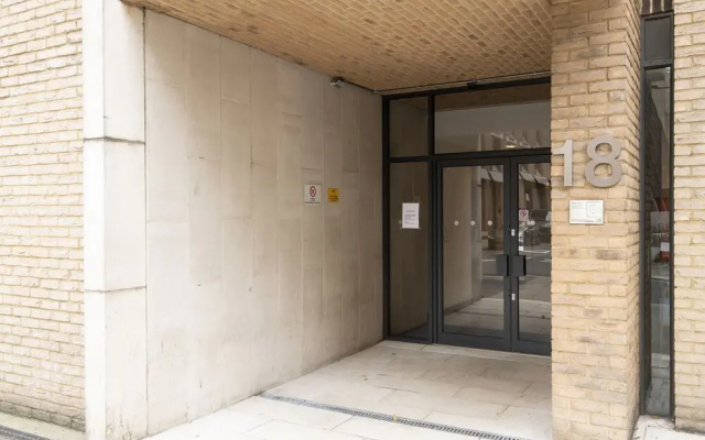 One Bed Apartment in Waterloo near Southwark