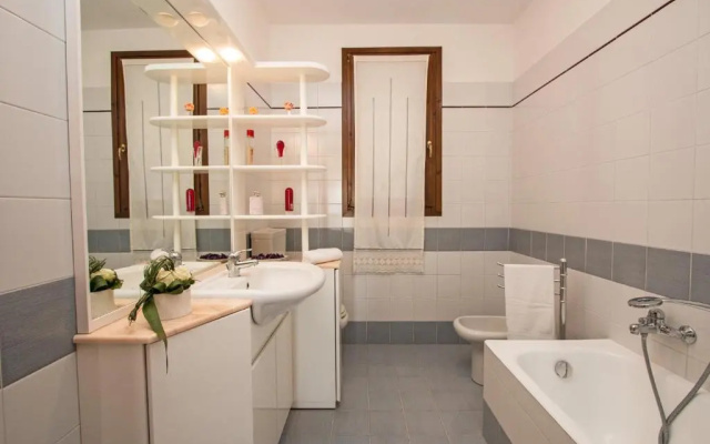 Le Ortensie 1 Apartment by Wonderful Italy