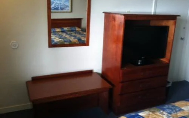 Sea Breeze Motel