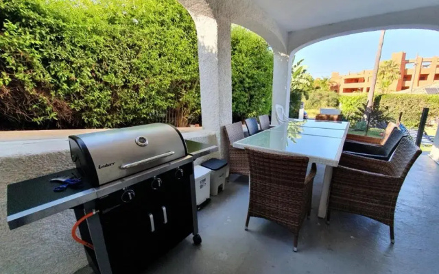 Beautiful 5 Bedroom Villa, Sea Views, Private Pool