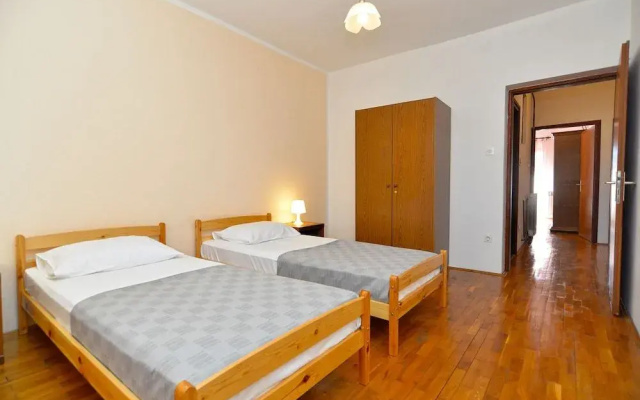 Apartment 1168
