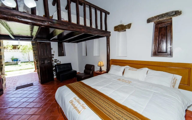 Casa Blanca Lodge