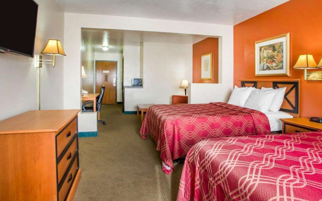 AmericInn by Wyndham Green Bay Near Stadium