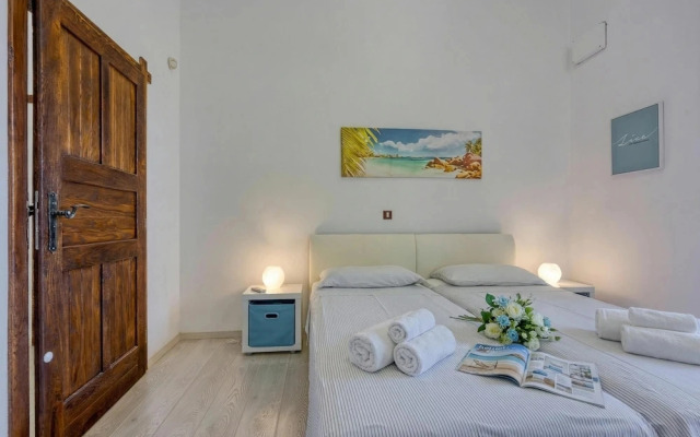 Villa Kristina With Pool