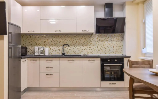 • Kanso Japan • 2-BDR Central Flat with Balcony